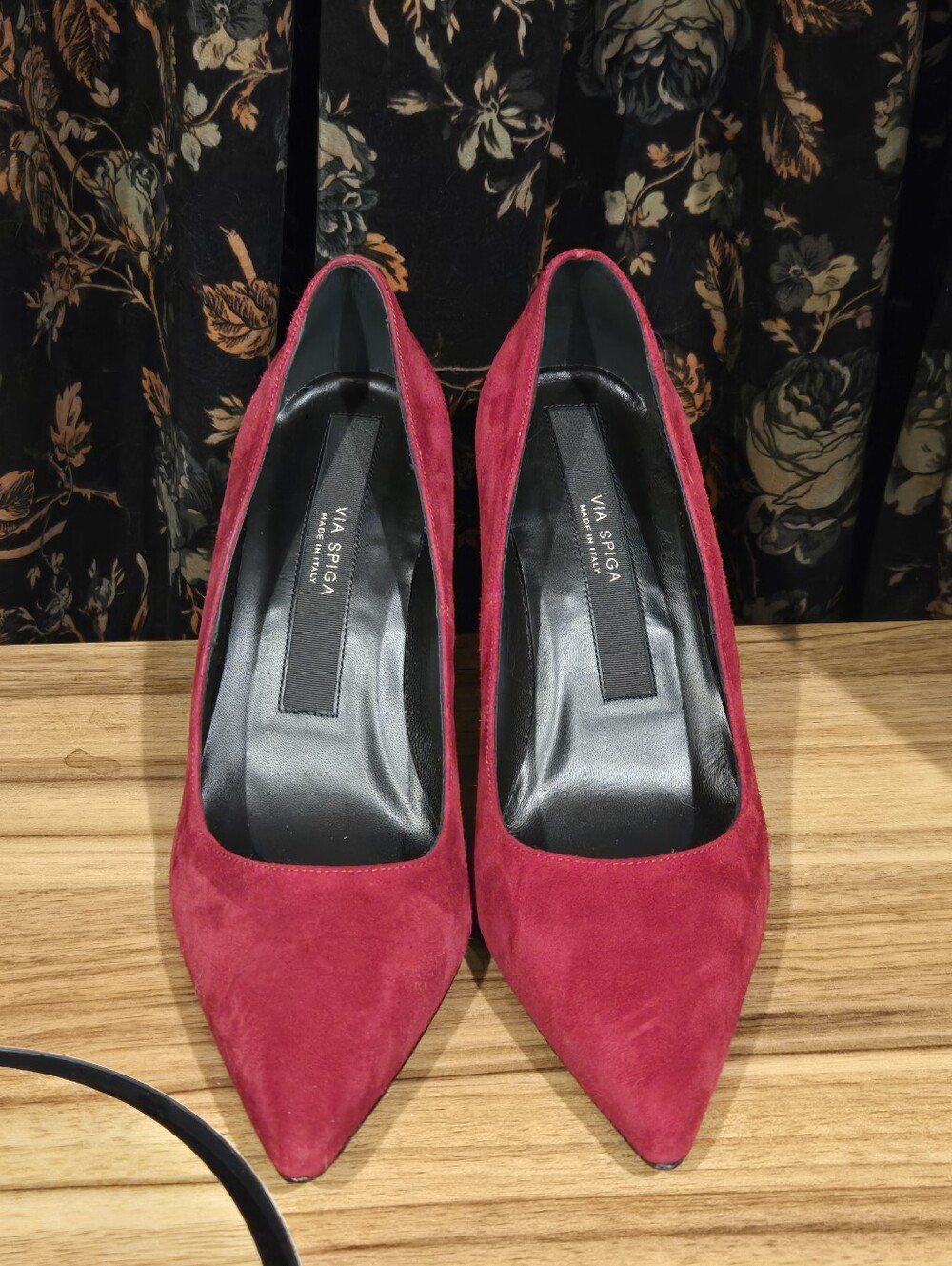 Via Spiga Red Suede Pointed- toe Slim Heels Made In Italy Size 8 Luxury Designer